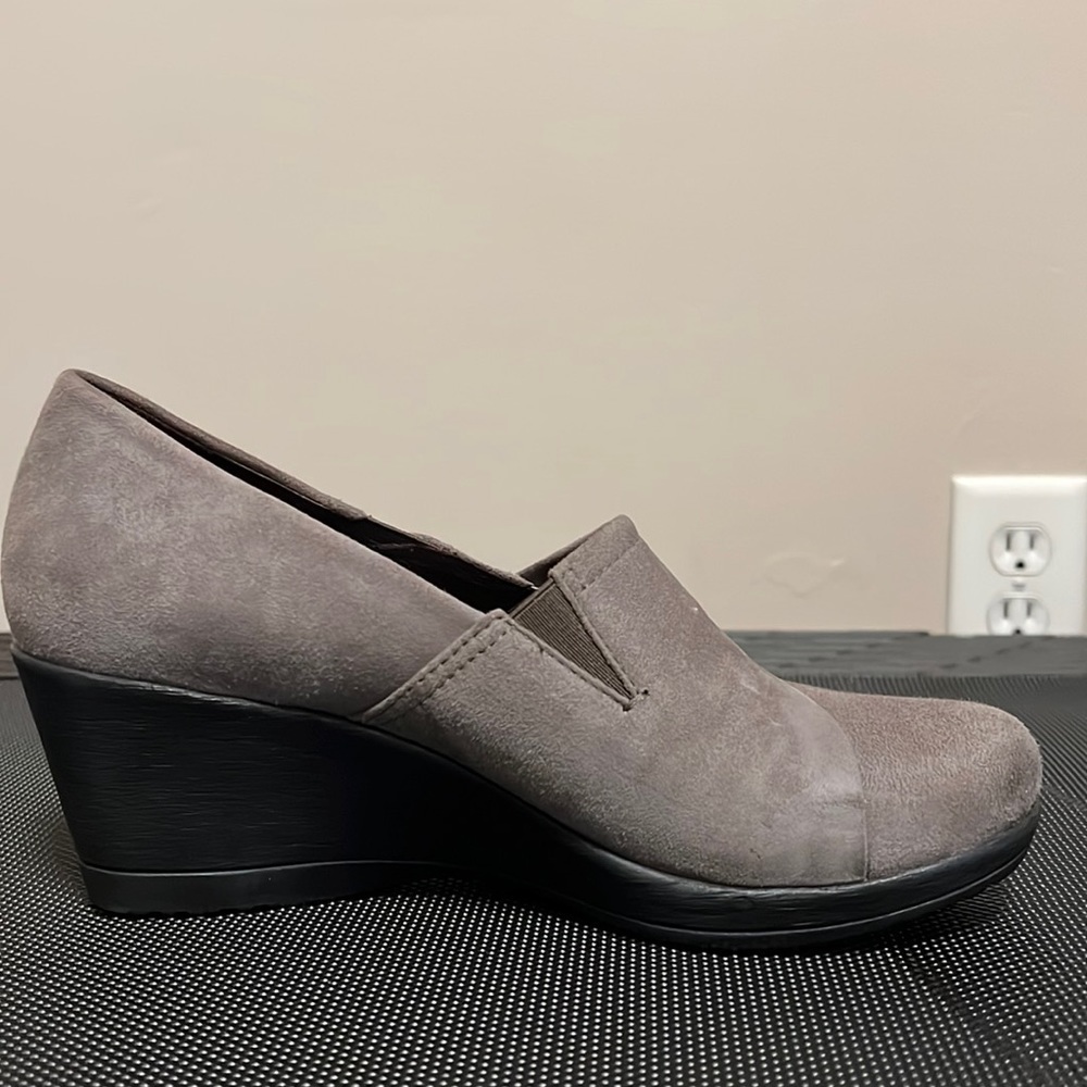 Dansko Gray Suede Wedge Ankle Boots 39 Size 8.5